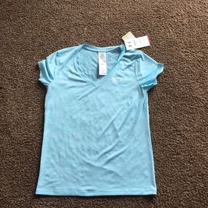 Womens Under Armour t-shirt